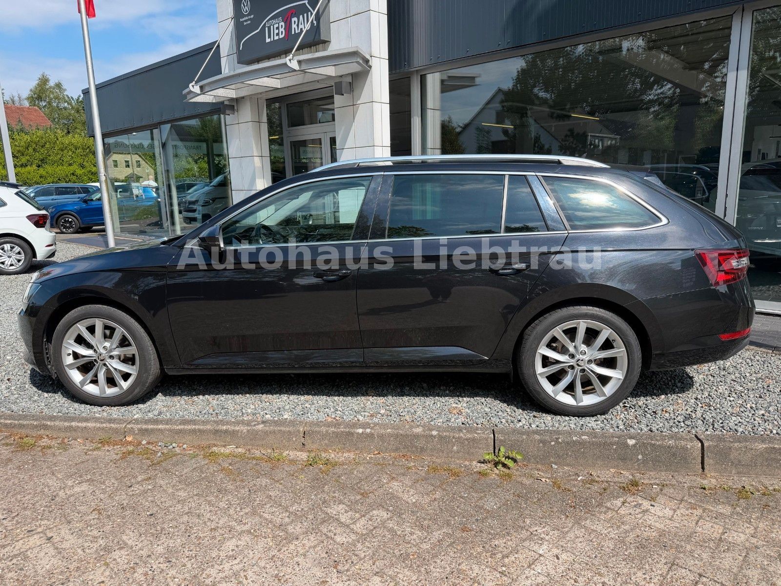 Skoda Superb Combi 1.5 TSI Style DSG AHK PDC Navi EHK foto 4