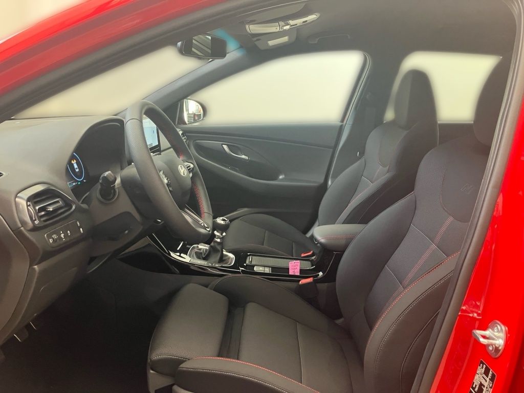 Fahrzeugabbildung Hyundai i30 FL Kombi (MY25) 1.5 T-GDI (140 PS) 48V 6-MT