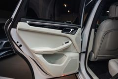 PORSCHE Macan S*CHRONO*PANO*PDLS+*ACC*360*BICOLOR*MEMORY