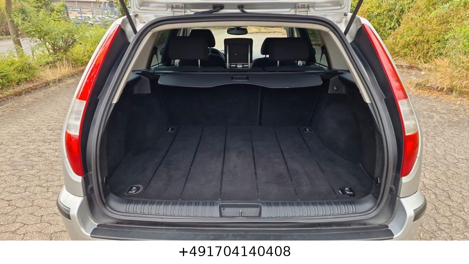 Ford Mondeo 2004 — photo 12
