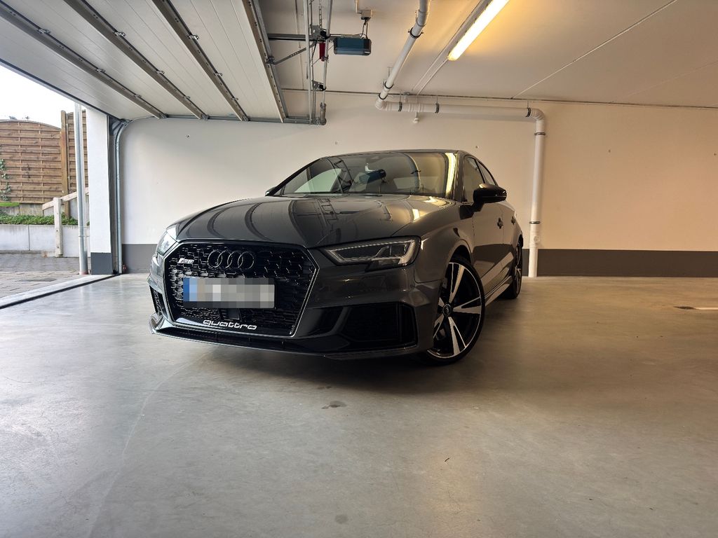 Image of Audi RS3
