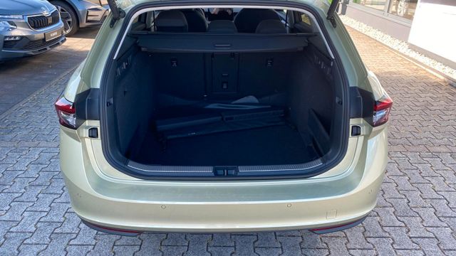 SKODA Superb (Bild 6 von(12)