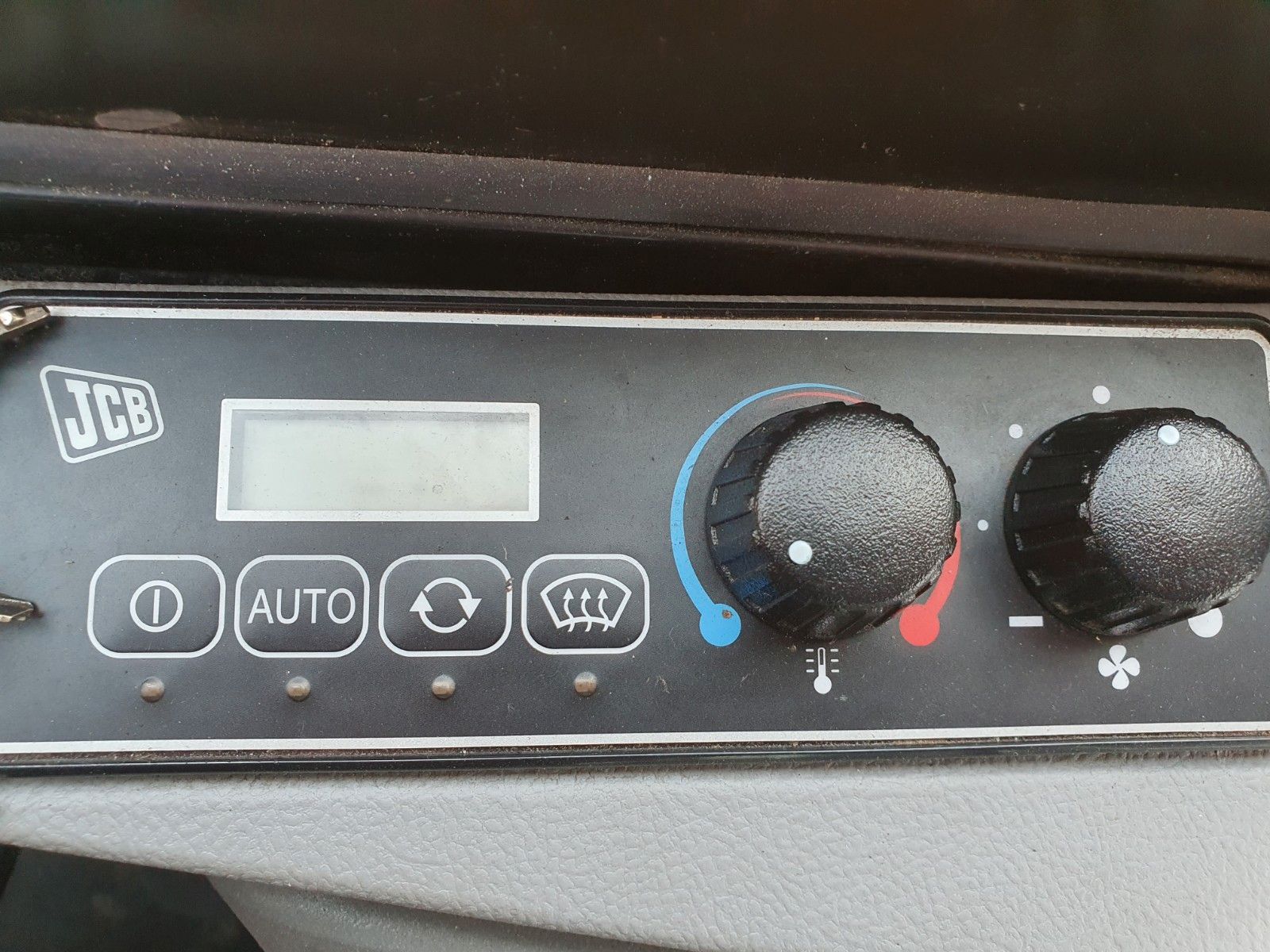 Fahrzeugabbildung JCB Hydradig 110W / Pratzen / nur 572h! / 2023