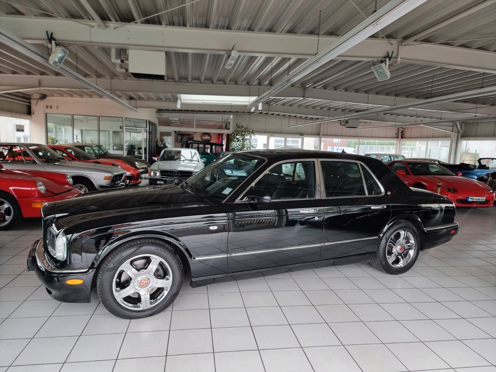Fahrzeugabbildung Bentley Arnage/2. Hand/Erstlack/Kpl. Historie/Sammler