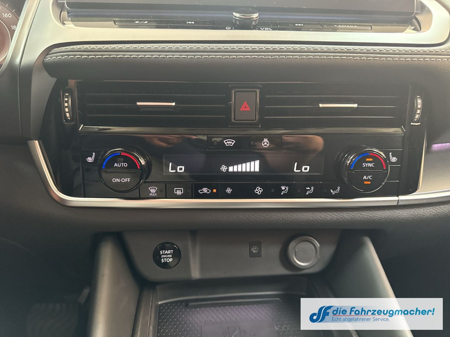 Fahrzeugabbildung Nissan Qashqai N-Connecta Navi 360 Kamera LED Apple Car