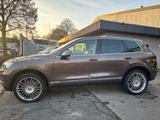 Volkswagen Touareg V6 TSI Hybrid/ - Volkswagen Touareg aus 2011 mit Hybrid-Antrieb