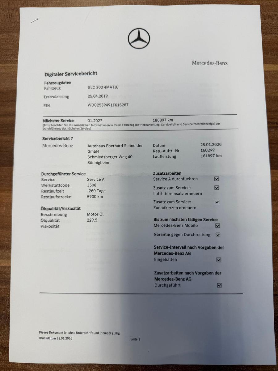 Mercedes-Benz GLC 300 4Matic AMG Line Navi LED ILS Leder R-Cam