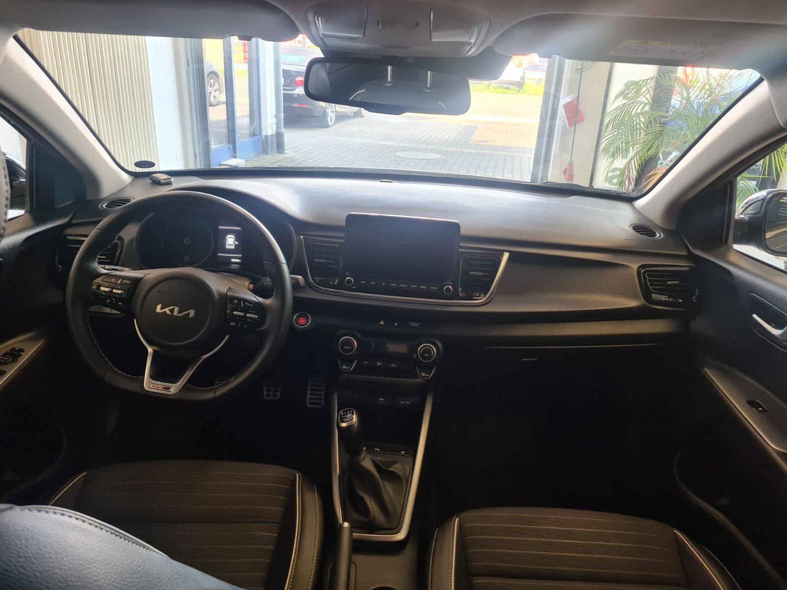 Fahrzeugabbildung Kia Rio GT-Line /1.HAND/WENIG KM/LED/KAMERA