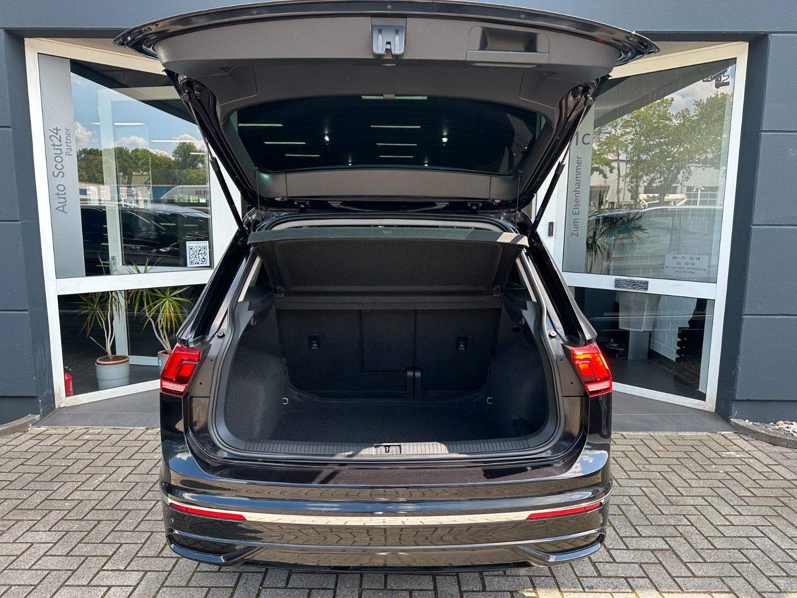 Volkswagen Tiguan 1.5TSI Active Aut. DSG*Topausstattung foto 8