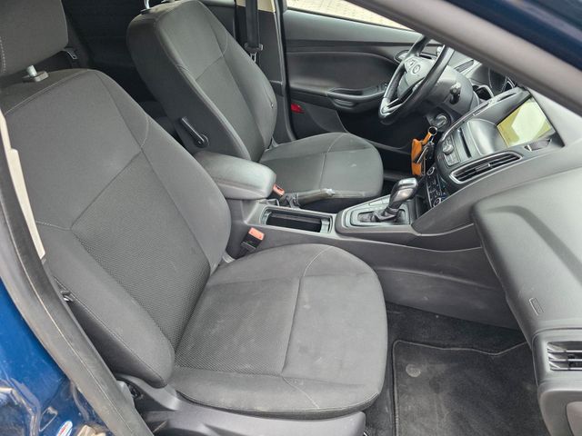Ford Focus Tunier Buisness Automatik  TÜV 01.27