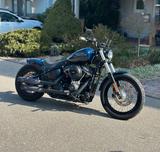 Harley-Davidson Street Bob (2019) Billiard Blue mit Umbauten - HARLEY-DAVIDSON STREET BOB UMBAU