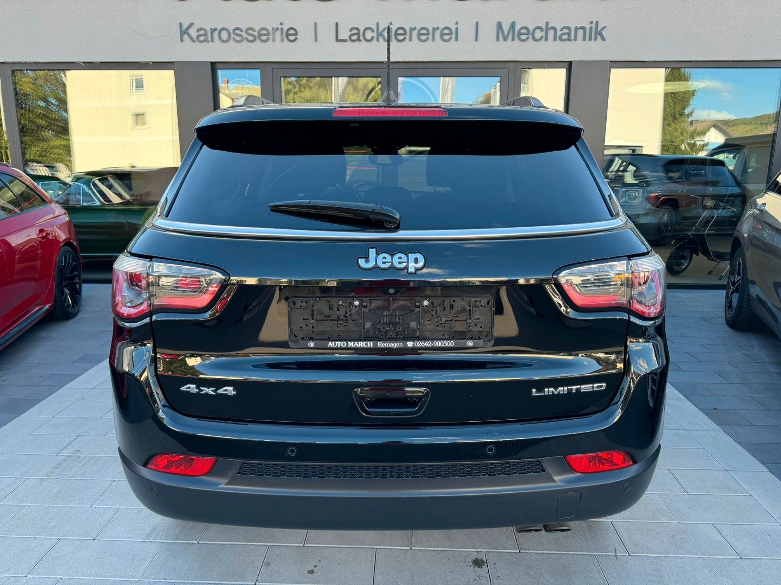 Fahrzeugabbildung Jeep Compass Limited 4WD