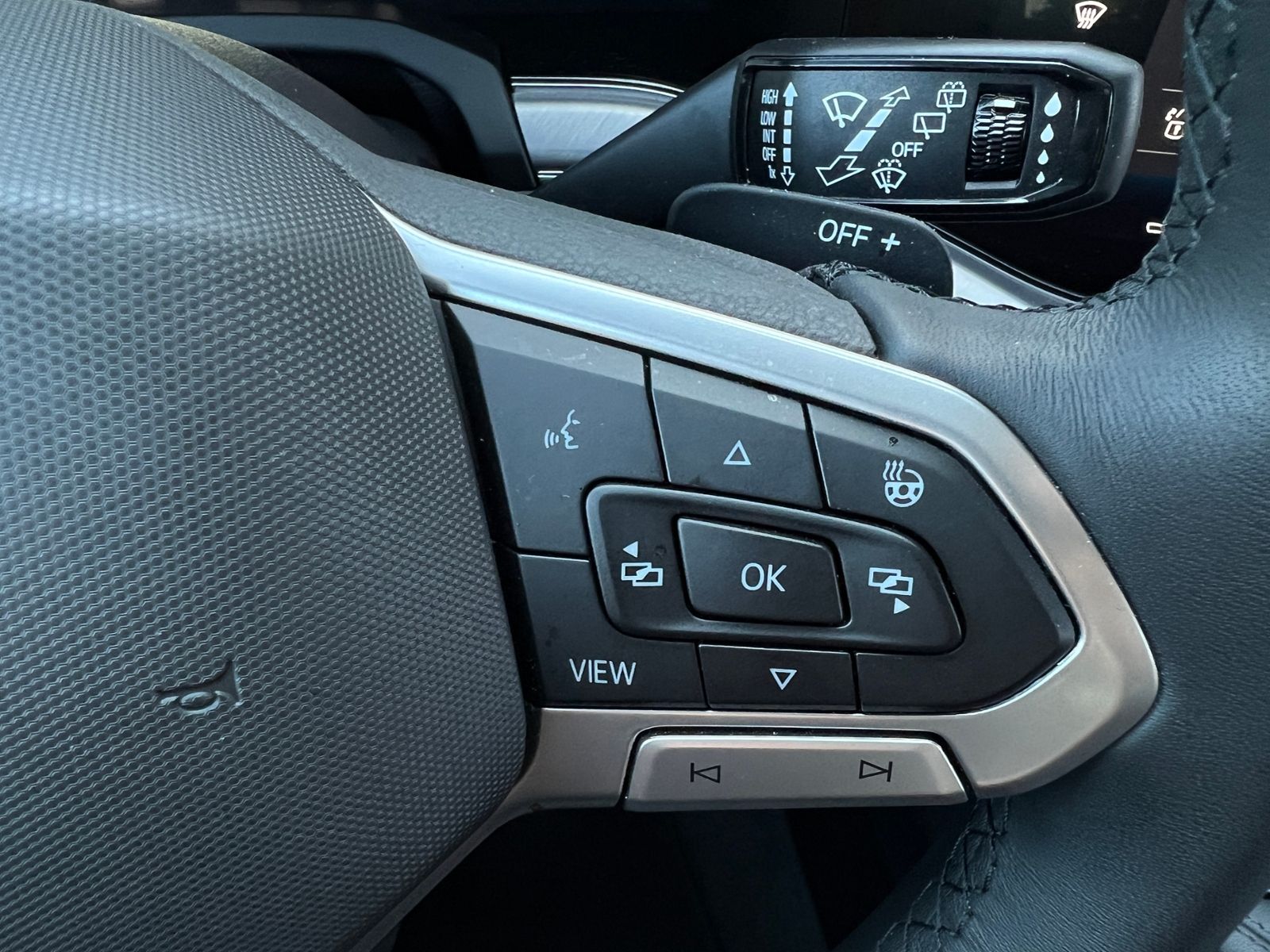 Fahrzeugabbildung Volkswagen Touareg 3.0 TDI 4MOTION *AHK, Luft, Leder, ACC,