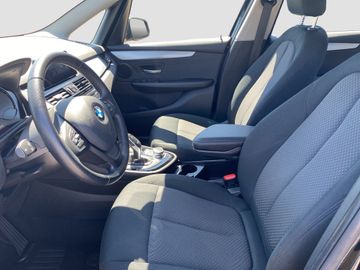 BMW 218 Gran Tourer - 10