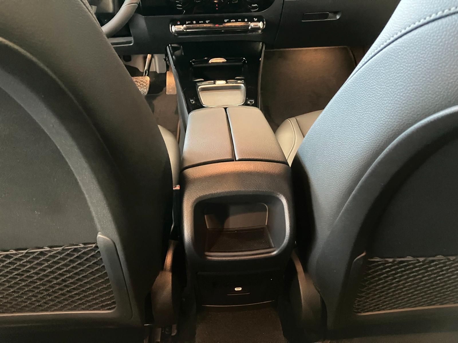 Mercedes-Benz A 250 A A 250 e
