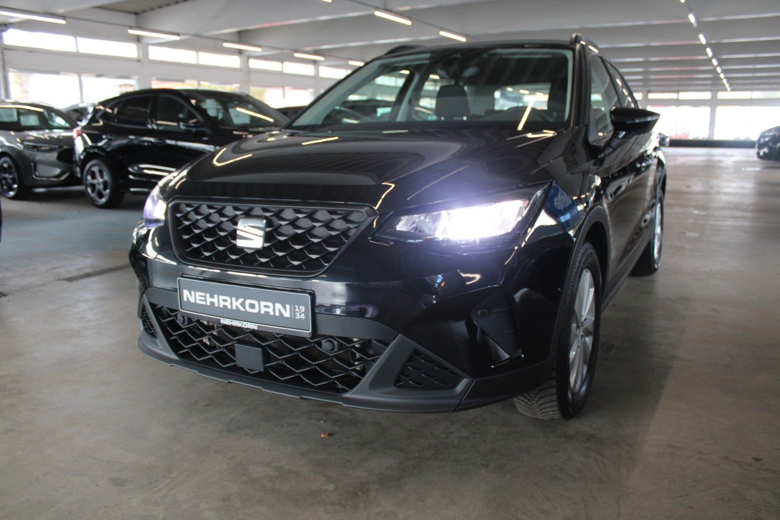 Fahrzeugabbildung SEAT Arona 1.0 TSI Style LED PDC Kamera Allwetterreif