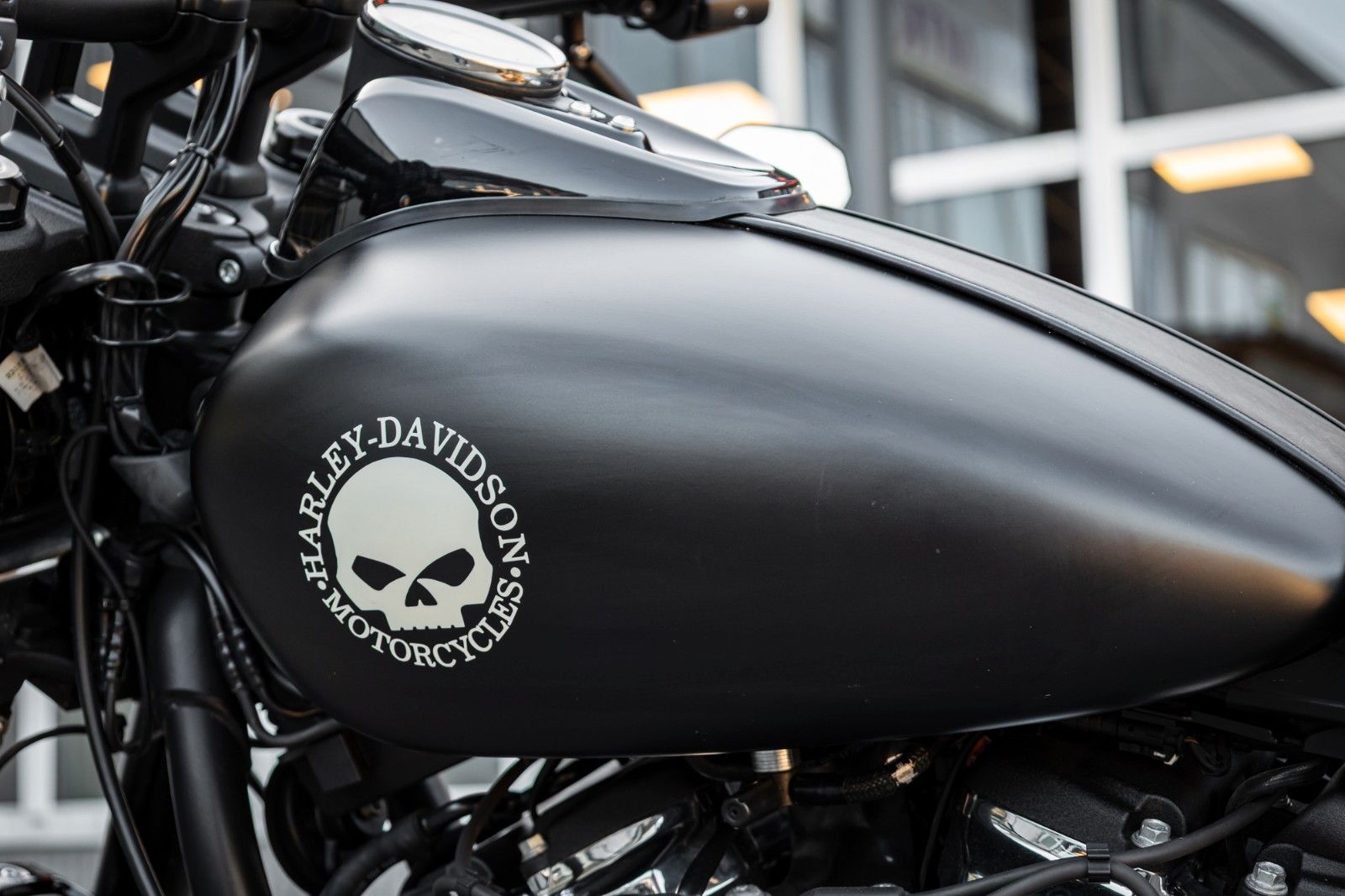 Fahrzeugabbildung Harley-Davidson FXFBS FAT BOB 114 CUI SOFTAIL - Penzl - Avon