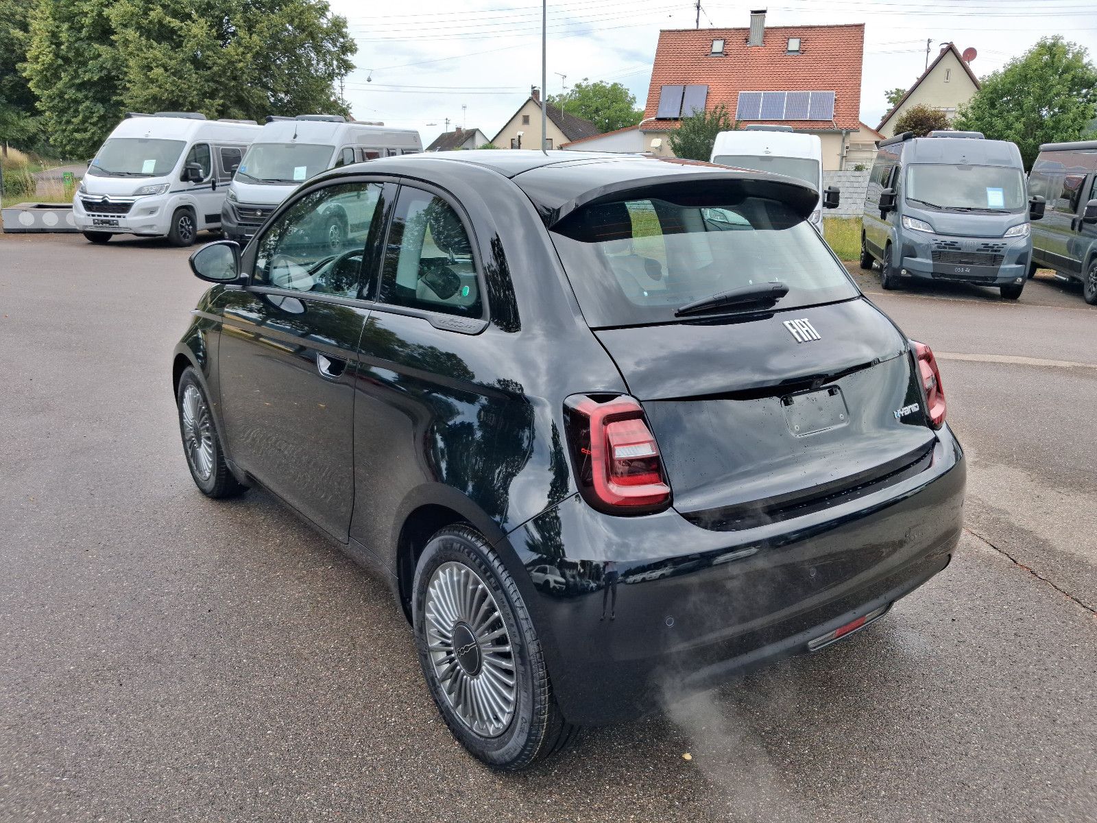 Fahrzeugabbildung Fiat 500 1.0 Hybrid FireFly 48 kW Icon