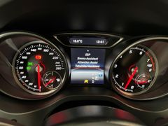 MERCEDES-BENZ GLA 250 4M*AMG LINE*PANO*LED*NAVI*KAMERA*19 ZOLL MERCEDES-BENZ GLA 250 4M*AMG LINE*PANO*LED*NAVI*KAMERA*19 ZOLL