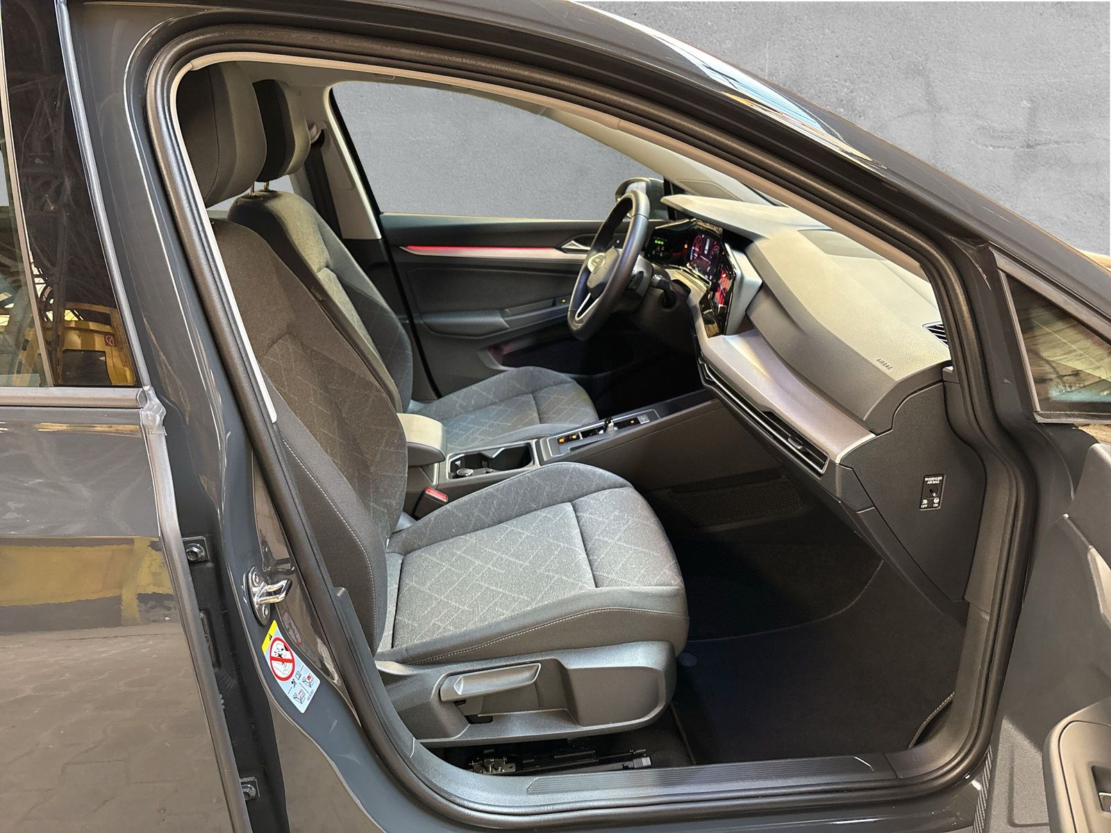 Fahrzeugabbildung Volkswagen Golf Variant 2.0 TDI Life ACC Keyless AppConnect