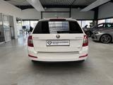 Skoda OCTAVIA COMBI ELEGANCE 4X4 DSG+NAV+XENON+STANDHE - Skoda Octavia: Combi