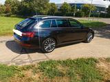 Skoda Superb 2.0 TDI SCR 140kW DSG 4x4 L&K Combi L&K - Skoda Superb: 140
