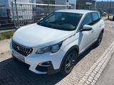 Peugeot 3008 Active - Peugeot 3008: Active