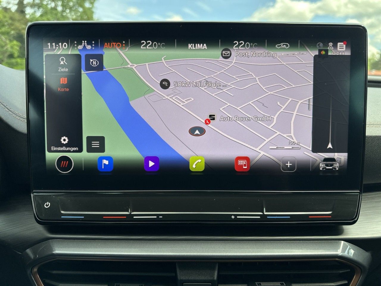Fahrzeugabbildung CUPRA Formentor VZ Tribe Edition 2.0 TSI 4Drive 310 PS - mit KI generiert/bearbeitet