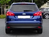 Ford Focus Turnier 2.0 EcoBoost ST Bi-Xenon Navi PDC - Ford Focus mit Benzin-Antrieb