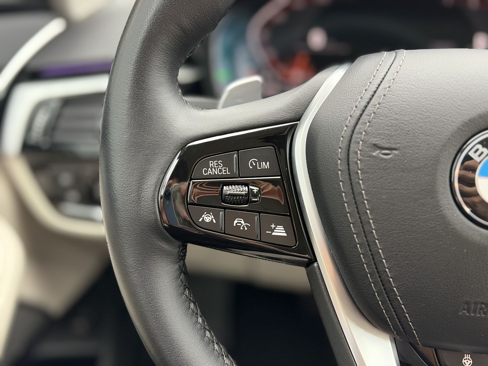 BMW 540i SportLine HeadUp DriAsPl Harman Adapt-Fahr  foto 11