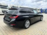 BMW 318d TOURING + NAVI + AHK + LED + BMW CURVED PDC - BMW 318 in Dresden