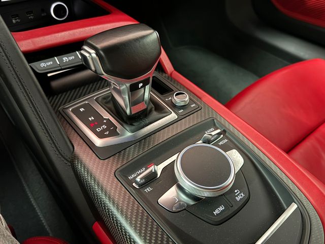 Audi R8*Coupe*5.2 FSI V10 Plus*Quattro* Keramik*B&O*