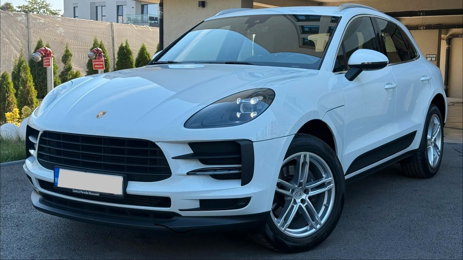 2020 Porsche MACAN