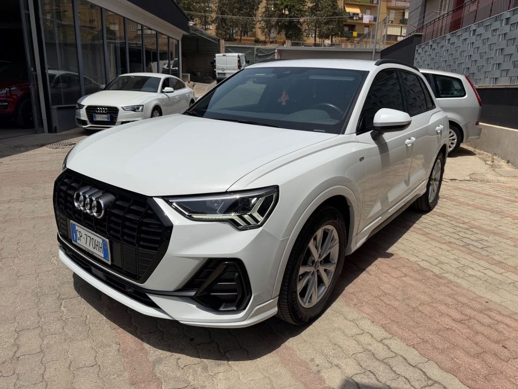 Image of Audi Q3
