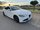 Alfa Romeo Giulia 2.2 Diesel 16V 140kW - Alfa Romeo Giulia von privat