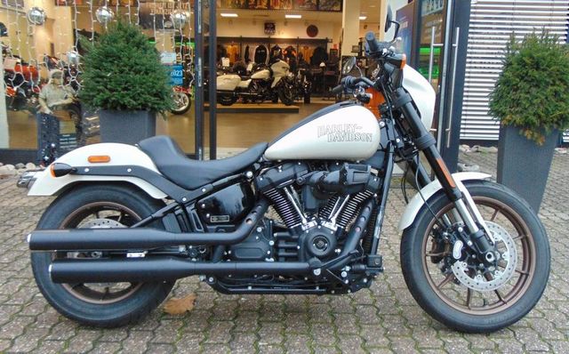 Harley-Davidson FXLRS Low Rider S Vorführfahrzeug