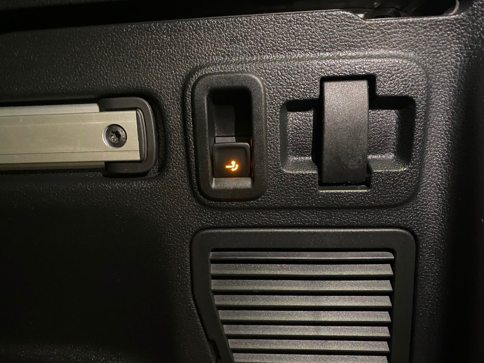 Fahrzeugabbildung Volkswagen Touran 1.5 TSI JOIN+NAVI+AHK schwenk+KAMERA+ACC+