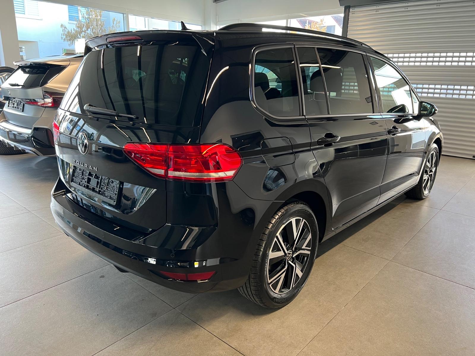 Volkswagen Touran Comfortline / AHK / Pano / 7 Sitzer