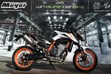 KTM 890 Duke R Akra.  - KTM 890 DUKE
