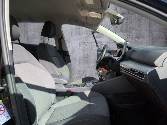 Golf VIII 2.0 TDI Life Navi AHK Kamera HeadUp