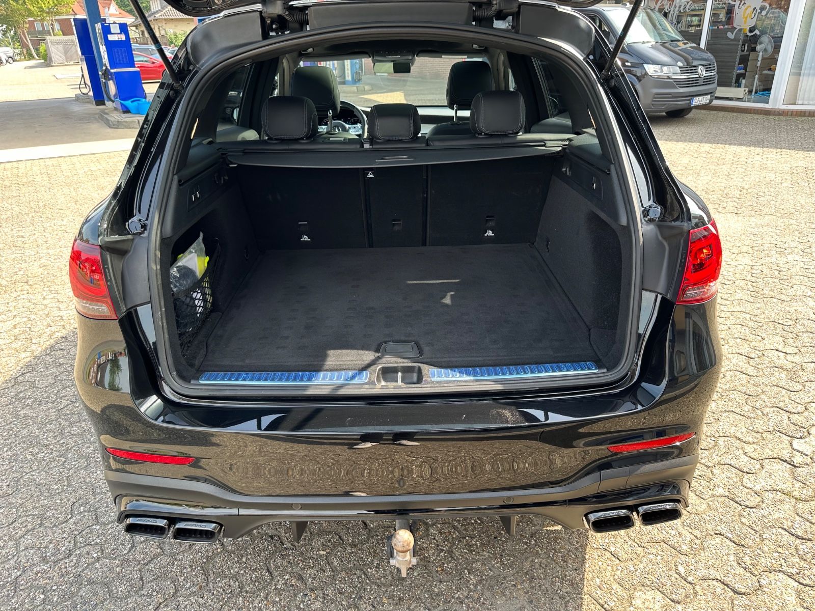 Fahrzeugabbildung Mercedes-Benz GLC 63 S AMG 4M Night/AHK/Pano/LED/360°