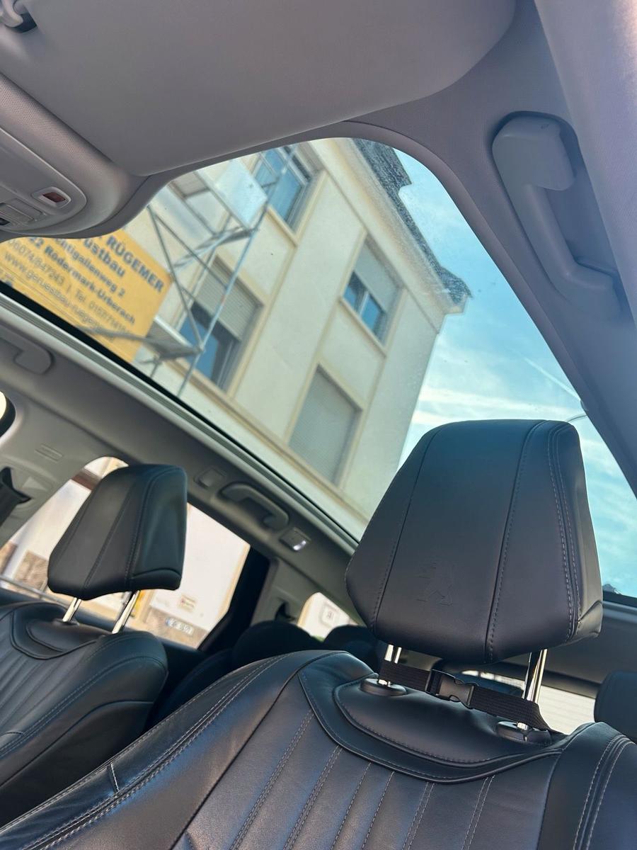 Peugeot 308 2015 — photo 9