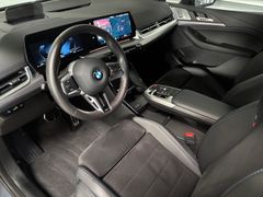 Fahrzeugabbildung BMW 218i Active Tourer M Sport --AHK/HiFi/HeadUp/ACC
