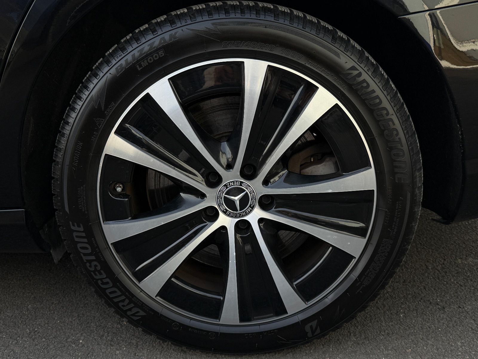 Fahrzeugabbildung Mercedes-Benz E 300de T Avg ACC HUD Keyless-Go Memory Kamera