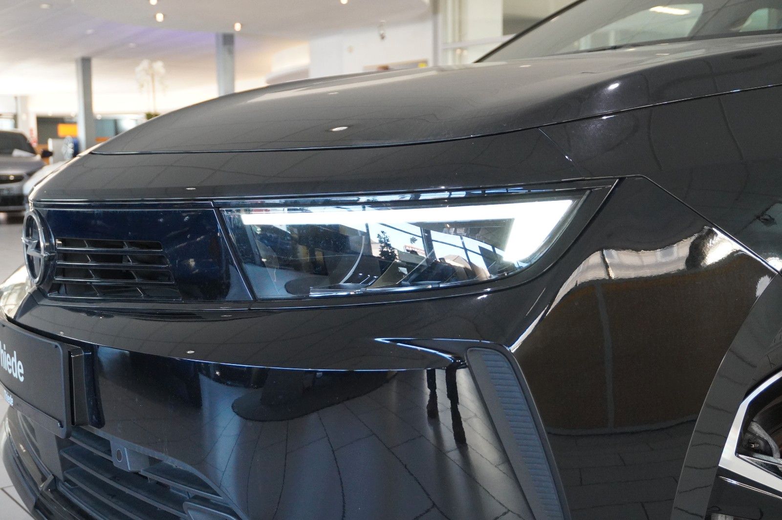 Fahrzeugabbildung Opel Astra L ST 1.2T EDITION AT-8 NAVI/LED/SPORT/DAB+
