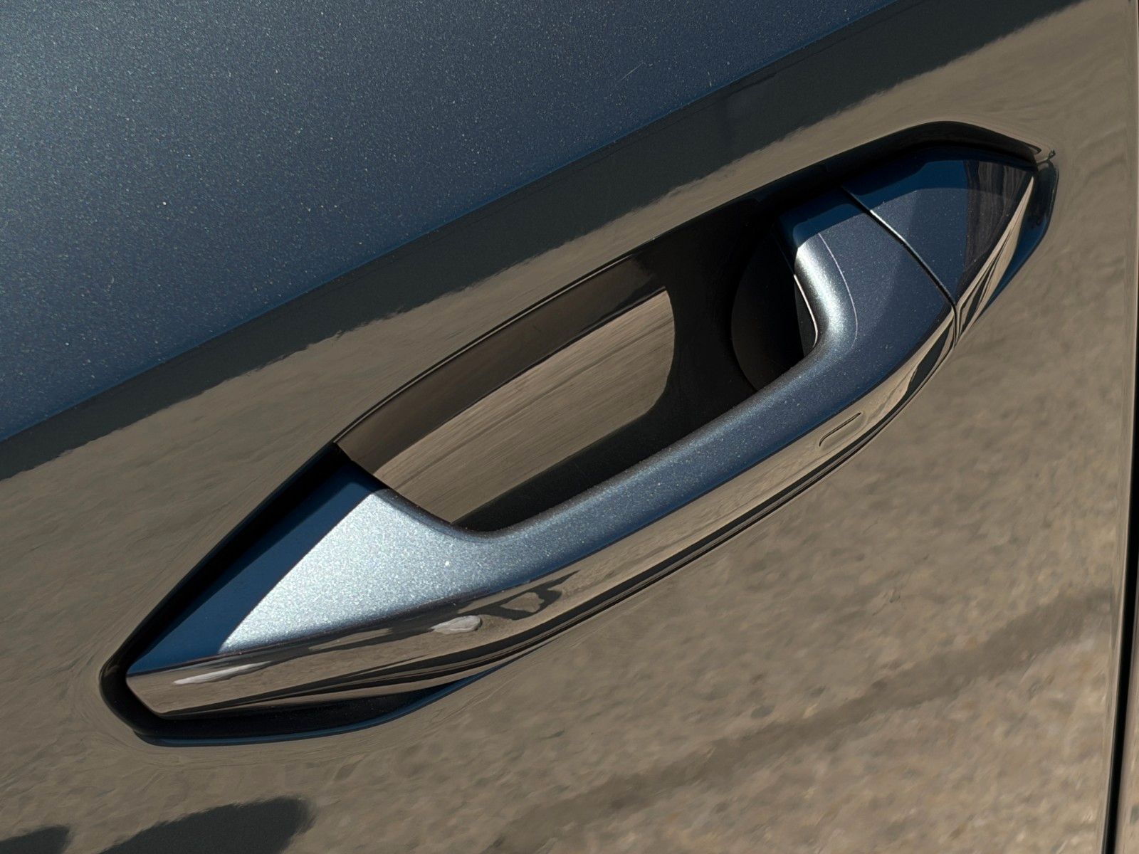 Fahrzeugabbildung Audi A3 Sportback 40 TFSIe Schiebedach KZG ACC CAM