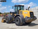 Case 821 G - Case LKWs