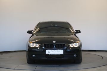 BMW 523 - 8