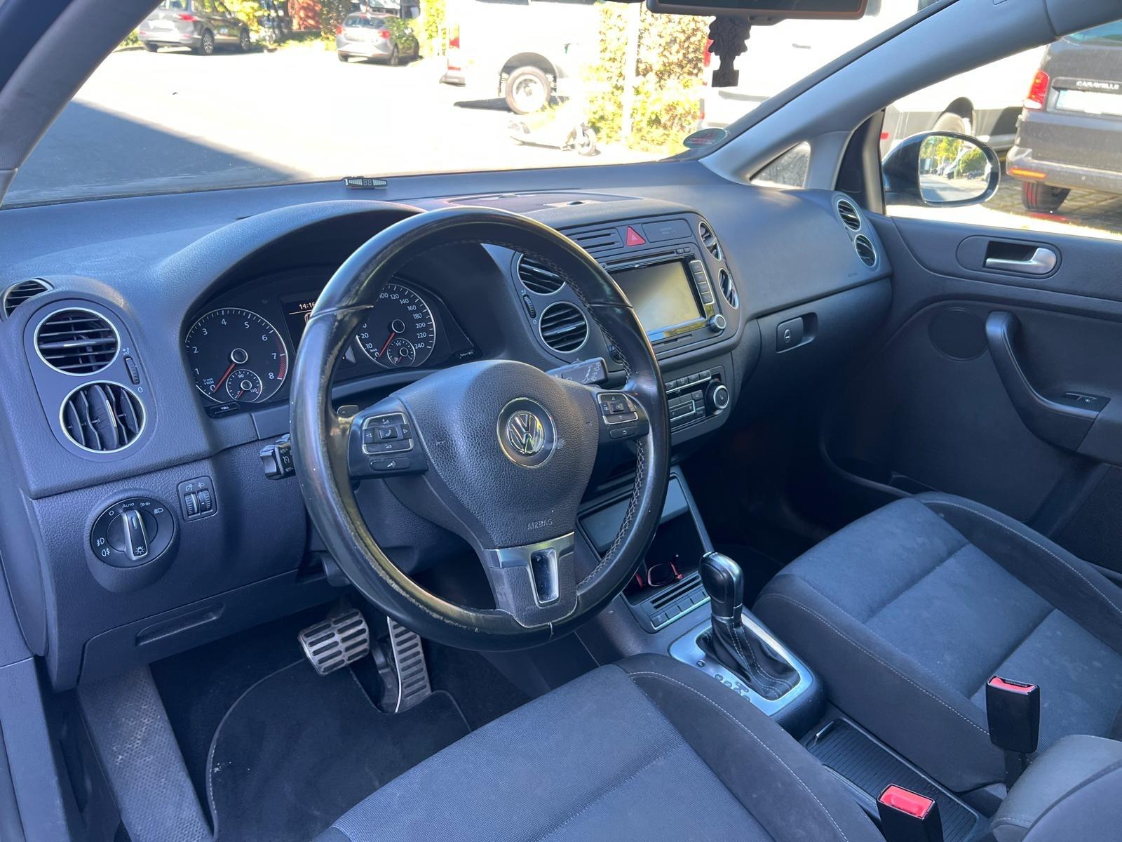 Volkswagen Golf Plus 2011 — photo 19