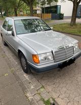 Mercedes-Benz Mercedes w124 E260 Automatik *H-Kennzeichen - Mercedes-Benz E 260 von privat
